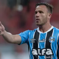 Dirigente do Grêmio descarta saída de Arthus após novos reforços