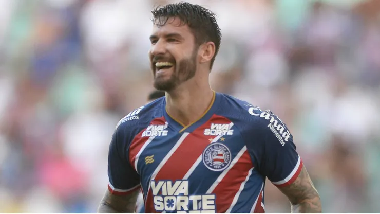 Everaldo durante confronto entre Bahia x Porto no Campeonato Baiano de 2025.