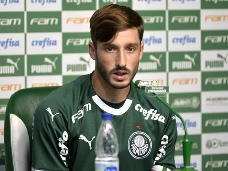 Ex-Palmeiras, Viña comete erros graves no River Plate