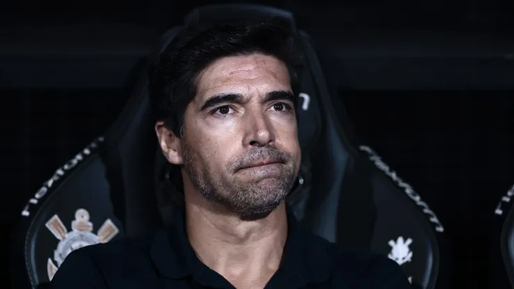 Abel Ferreira tecnico do Palmeiras durante partida contra o Corinthians no estadio Arena Corinthians pelo campeonato Paulista 2026. Foto: Marcello Zambrana/AGIF