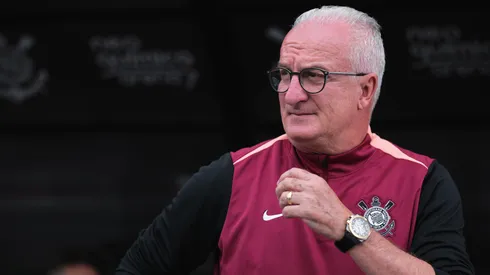 Dorival Junior tecnico do Corinthians durante partida contra o Sao Paulo no estadio Arena Corinthians pelo campeonato Paulista 2026. Foto: Ettore Chiereguini/AGIF
