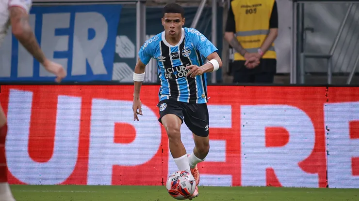 José Enamorado, atacante do Grêmio