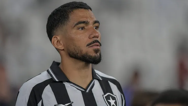 Allan, volante do Botafogo