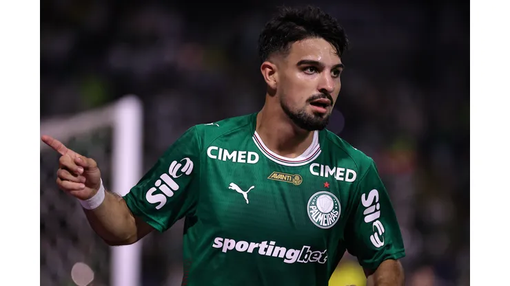 SP - BARUERI - 17/01/2026 - PAULISTA 2026, PALMEIRAS X MIRASSOL - Flaco Lopez jogador do Palmeiras comemora seu gol durante partida contra o Mirassol no estadio Arena Barueri pelo campeonato Paulista 2026. Foto: Fabio Giannelli/AGIF