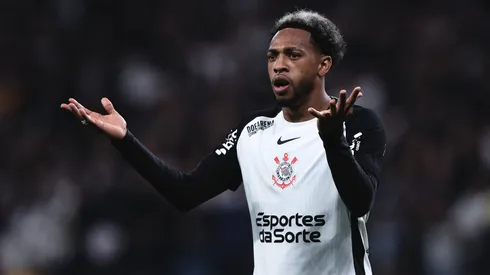 José Martínez chegou lesionado ao Corinthians após mais de um mês de atraso
