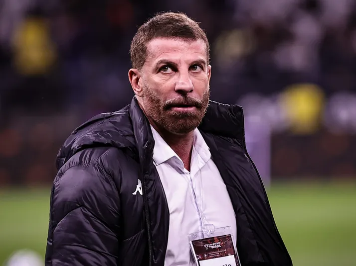 Vasco busca volante experiente por empréstimo, revela jornalista