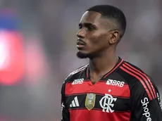 Evertton Araújo ganha elogios de Filipe Luís no Flamengo