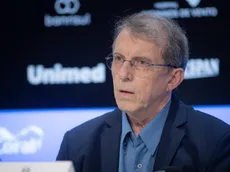 Grêmio recusa proposta de empréstimo do Flamengo por Bernardo Zortea