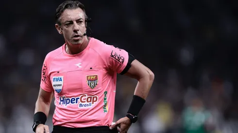 Raphael Claus registra expulsão de gandula do Corinthians em súmula
