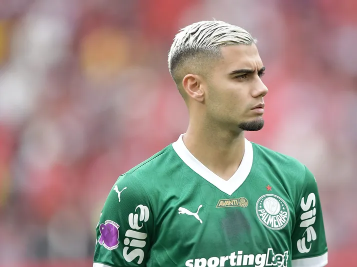 Andreas Pereira entra na mira do TJD após Corinthians x Palmeiras
