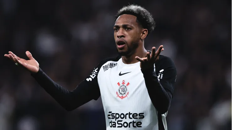 Jose Martinez jogador do Corinthians durante partida contra o Bragantino no estadio Arena Corinthians pelo campeonato Brasileiro A 2025. Foto: Ettore Chiereguini/AGIF
