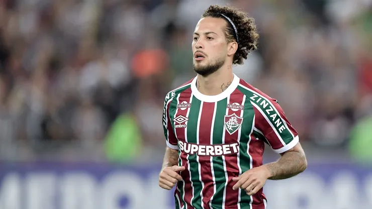 Guga jogador do Fluminense durante partida contra o Once Caldas no estadio Maracana pelo campeonato Copa Sul-americana 2025. Foto: Thiago Ribeiro/AGIF