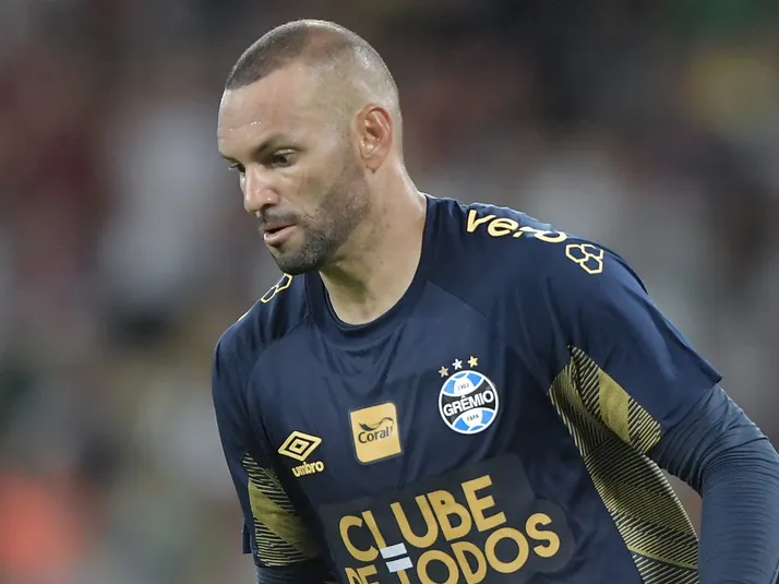 Weverton se firma no Grêmio após começo difícil