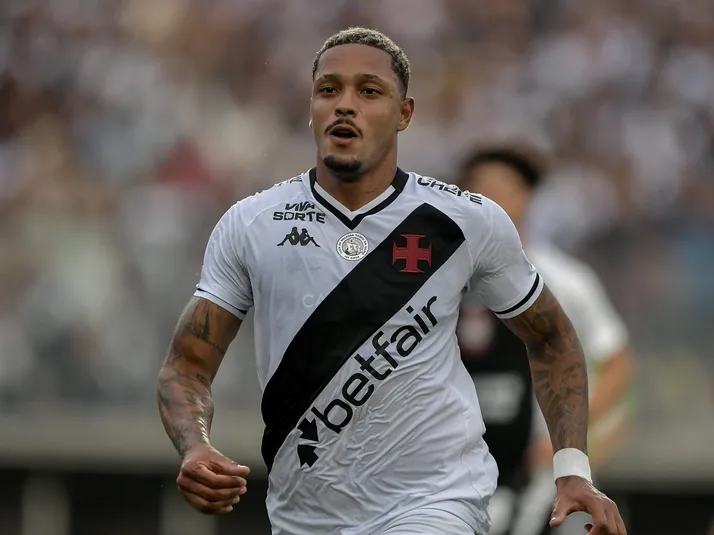 Especulado, David vai permanecer no Vasco em 2026