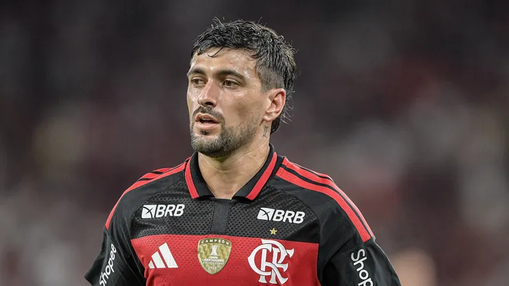 Arrascaeta jogador do Flamengo durante partida contra o Internacional no estádio Maracanã pelo campeonato Brasileiro A 2026. Foto: Thiago Ribeiro/AGIF