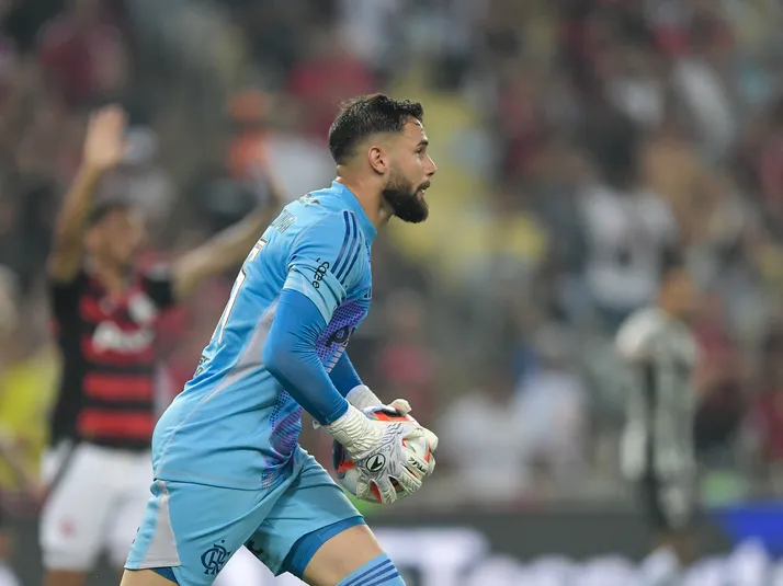 Matheus Cunha inicia processo de transição física no Cruzeiro