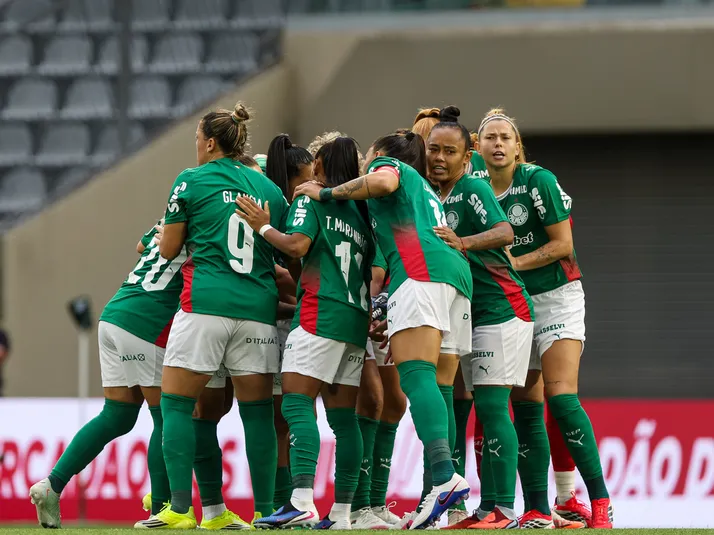 Final entre Palmeiras e Corinthians bate recordes de audiência