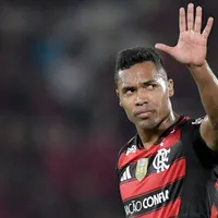 Alex Sandro é alvo de críticas no Flamengo: "pendure as chuteiras"