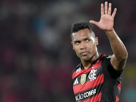 Alex Sandro é alvo de críticas no Flamengo: "pendure as chuteiras"
