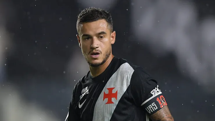 Coutinho jogador do Vasco durante partida contra o Chapecoense no estadio Sao Januario pelo campeonato Brasileiro A 2026. Foto: Thiago Ribeiro/AGIF