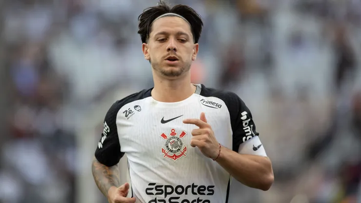 Garro jogador do Corinthians durante partida contra o Botafogo no estadio Arena Corinthians pelo campeonato Brasileiro A 2025.