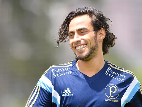 Valdivia, ex-Palmeiras, se coloca acima de dupla do Flamengo