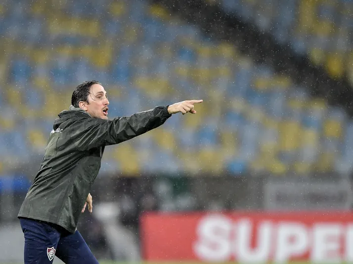 Zubeldía vai com força máxima para duelo entre Fluminense x Botafogo