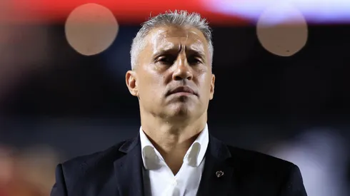 Hernán Crespo técnico do São Paulo durante partida contra o Primavera no estádio Morumbi pelo campeonato Paulista 2026. Foto: Marcello Zambrana/AGIF
