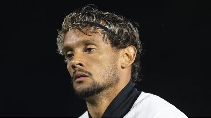 Gustavo Scarpa jogador do Atletico durante partida contra o Bragantino no estadio Cicero De Souza Marques pelo campeonato Brasileiro A 2026. Foto: Anderson Romao/AGIF