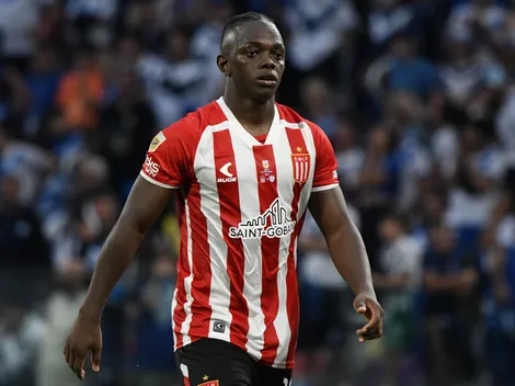 Athletico-PR surpreende e retoma conversas para contratar Cetré