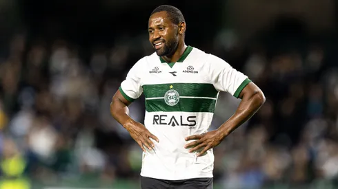 Tinga, lateral-direito do Coritiba
