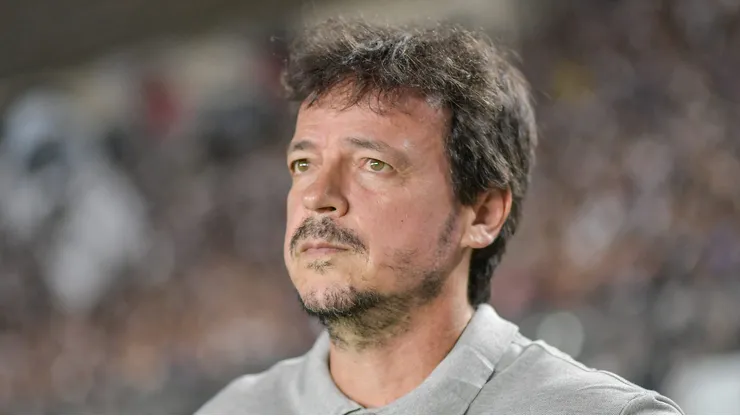 Pedrinho quer postergar a decisão sobre Diniz no Vasco.