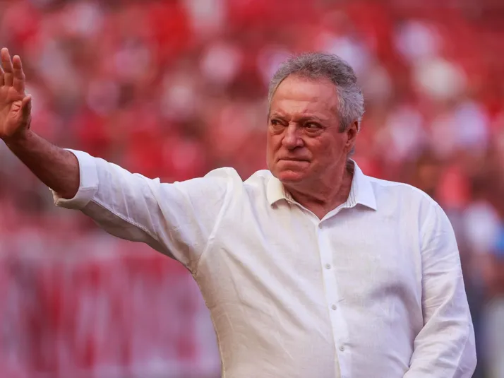 Abel Braga recebe gancho de cinco jogos por homofobia