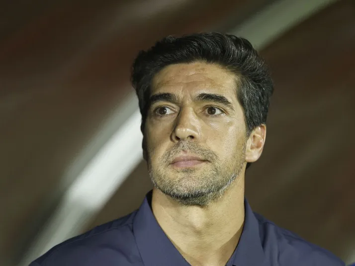 Ajustes de Abel garantem vitória do Palmeiras diante do Internacional