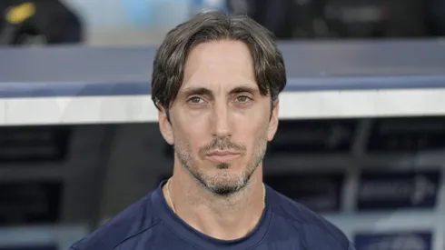 Zubeldía reforça desejo por camisa 9 no Fluminense.