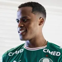 Jhon Arias, reforço do Palmeiras, desembarca no Brasil