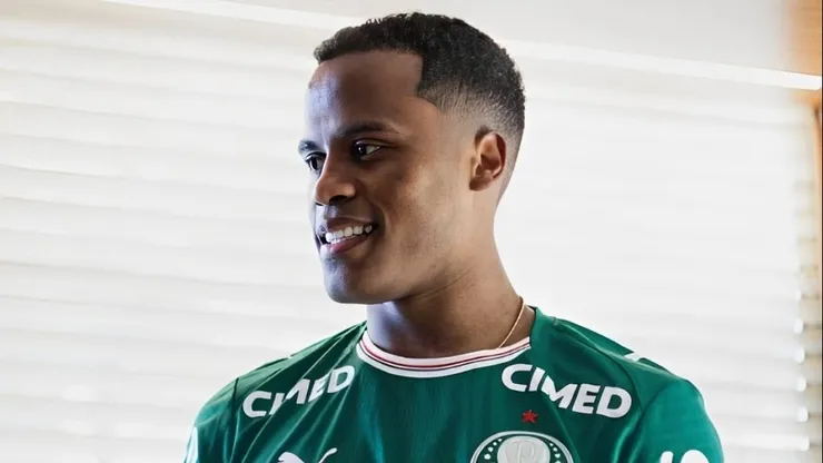 Jhon Arias desembarca no Brasil. Foto: Cesar Greco/Palmeiras