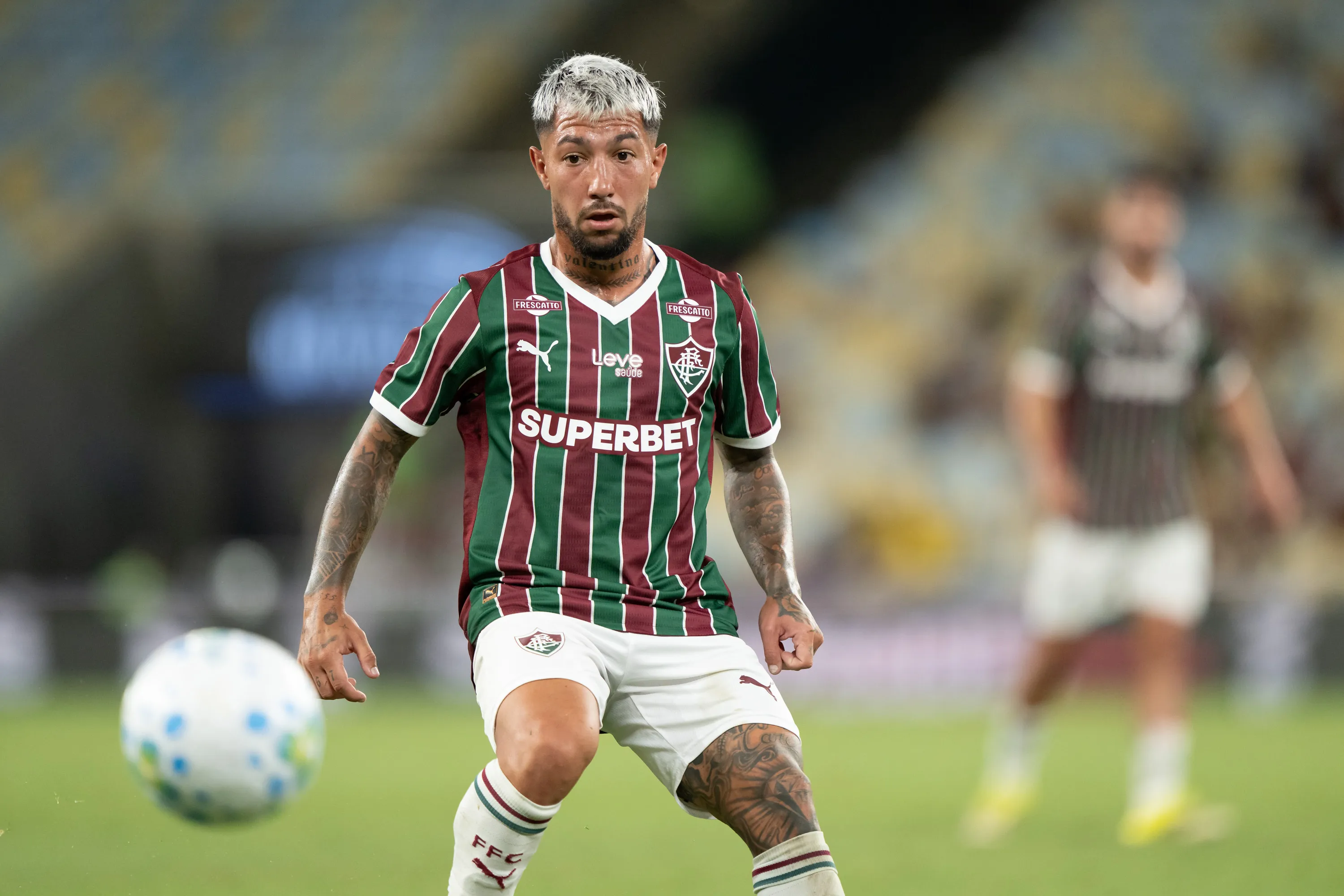 RJ – RIO DE JANEIRO – 12/02/2026 – BRASILEIRO A 2026, FLUMINENSE X BOTAFOGO – Lucho Acosta jogador do Fluminense durante partida contra o Botafogo no estadio Maracana pelo campeonato Brasileiro A 2026. Foto: Jorge Rodrigues/AGIF