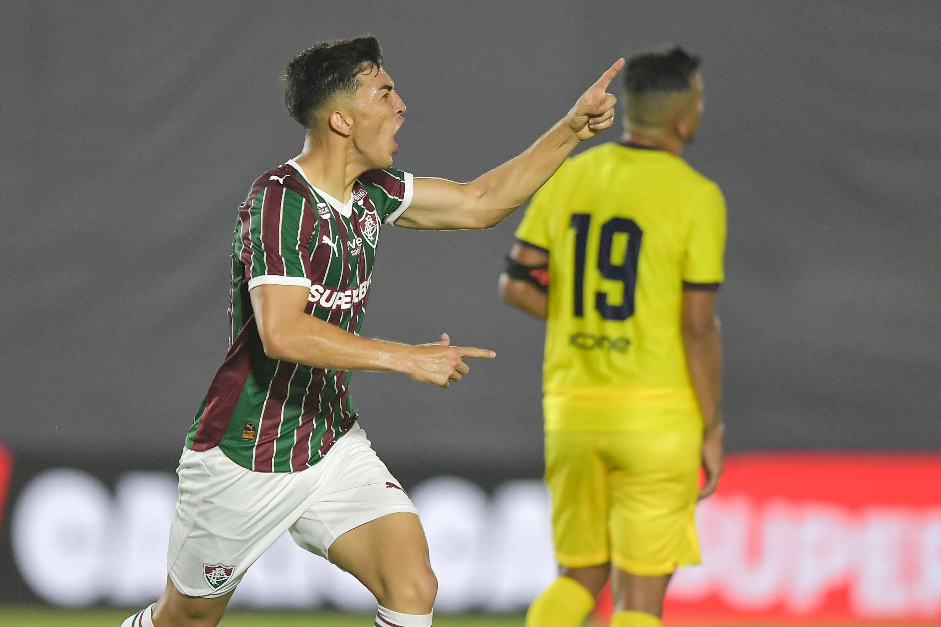 Lezcano jogador do Fluminense comemora seu gol durante partida contra o Madureira no estadio Luso Brasileiro pelo campeonato Carioca 2026. Foto: Thiago Ribeiro/AGIF