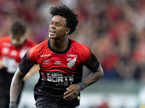 Athletico-PR acerta renovação de Bruninho e dobra multa rescisória