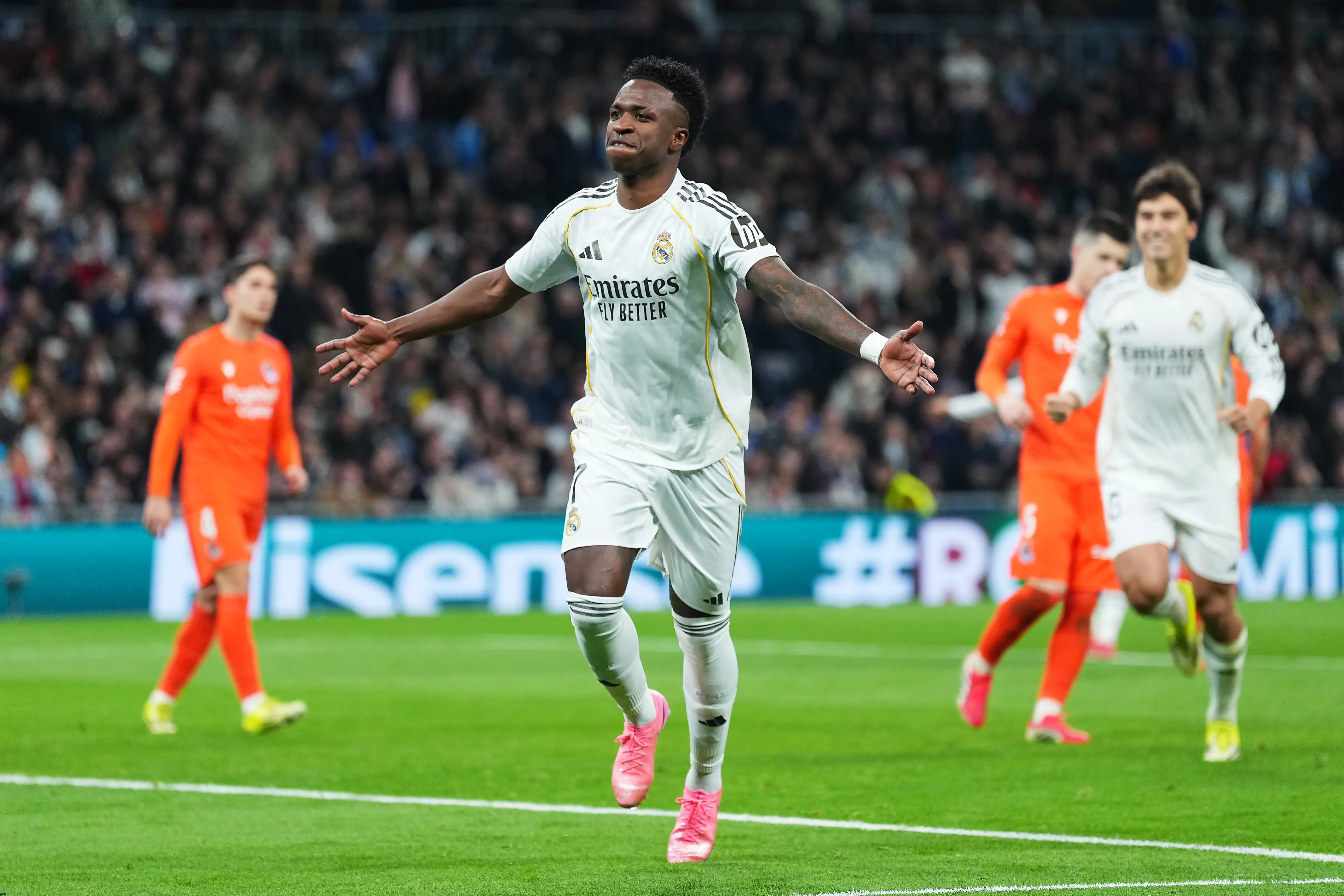 MADRID, SPAIN – FEBRUARY 14: Vinicius Junior of Real Madrid celebrates scoring his team’s fourth goal during the LaLiga EA Sports match between Real Madrid CF and Real Sociedad at Estadio Santiago Bernabeu on February 14, 2026 in Madrid, Spain. (Photo by Angel Martinez/Getty Images)
