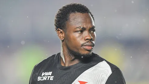 Andrés Gómez jogador do Vasco durante partida contra o Chapecoense no estadio Sao Januario pelo campeonato Brasileiro A 2026. Foto: Thiago Ribeiro/AGIF