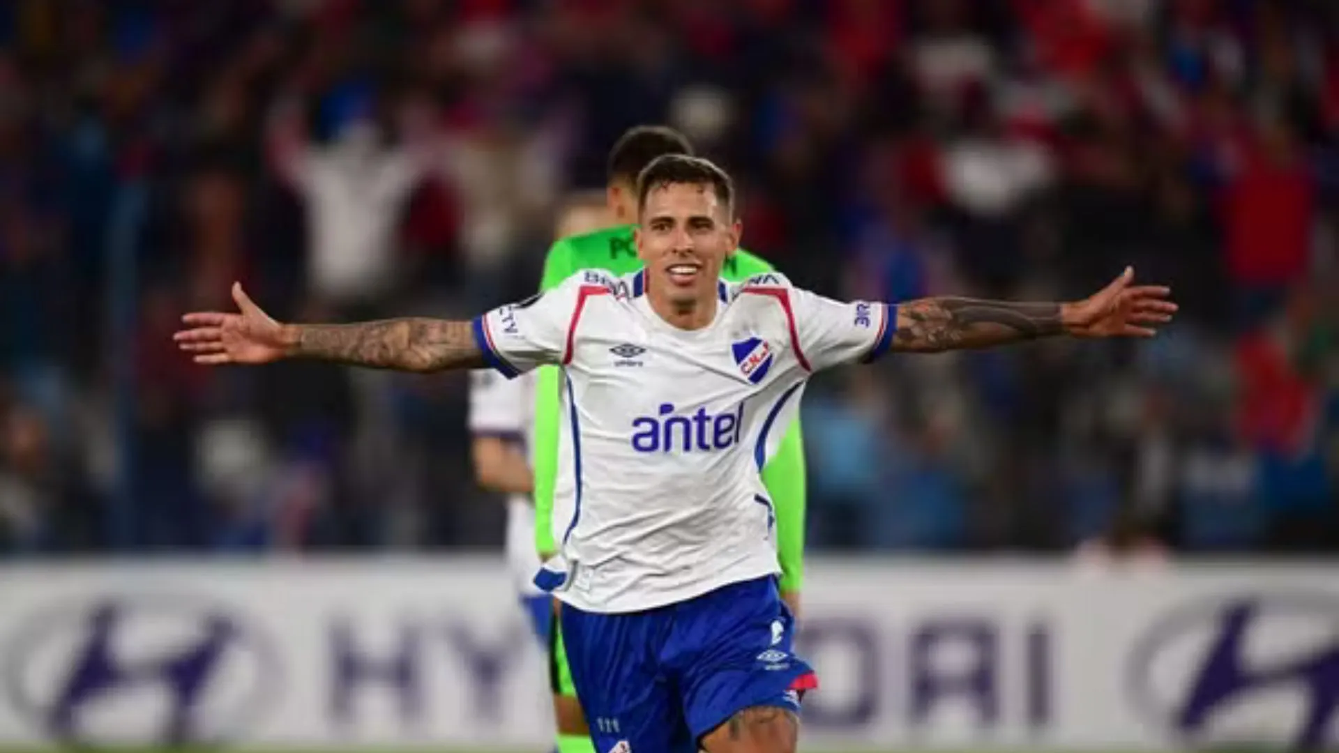 Christian Oliva perto do Santos