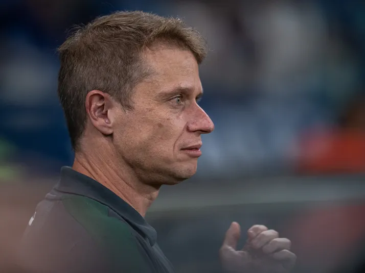 Seabra aponta evolução defensiva do Coritiba contra o Operário