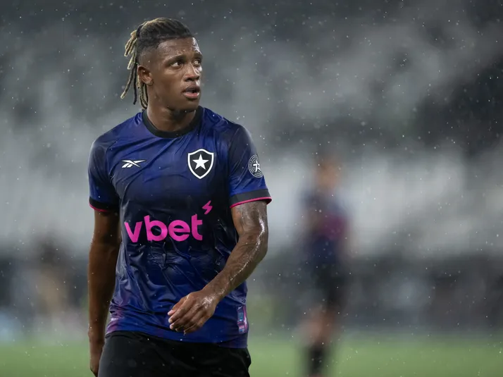 Anselmi explica saída de Danilo em Botafogo x Flamengo