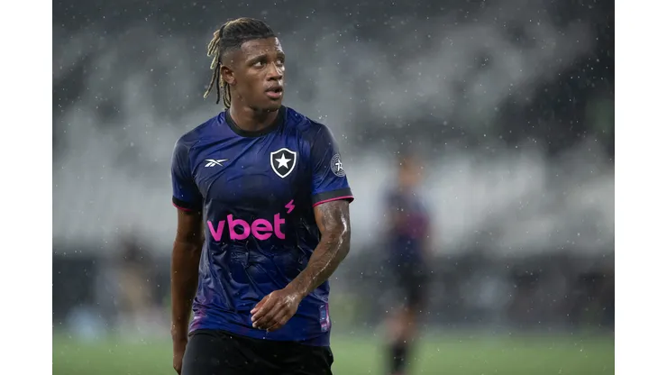 Danilo jogador do Botafogo durante partida contra o Bangu no estadio Engenhao pelo campeonato Carioca 2026. Foto: Jorge Rodrigues/AGIF