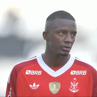 Andrew responde torcida do Botafogo após vaias contra o Flamengo