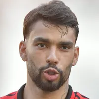 Paquetá mostra versatilidade no Flamengo