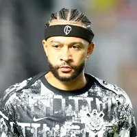 Dorival tranquiliza no Corinthians sobre Gustavo Henrique e Memphis Depay