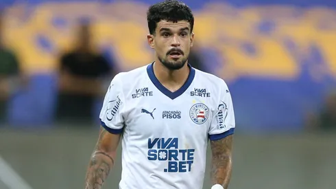 Cauly durante confronto entre Retrô e Bahia na Copa do Brasil de 2025.